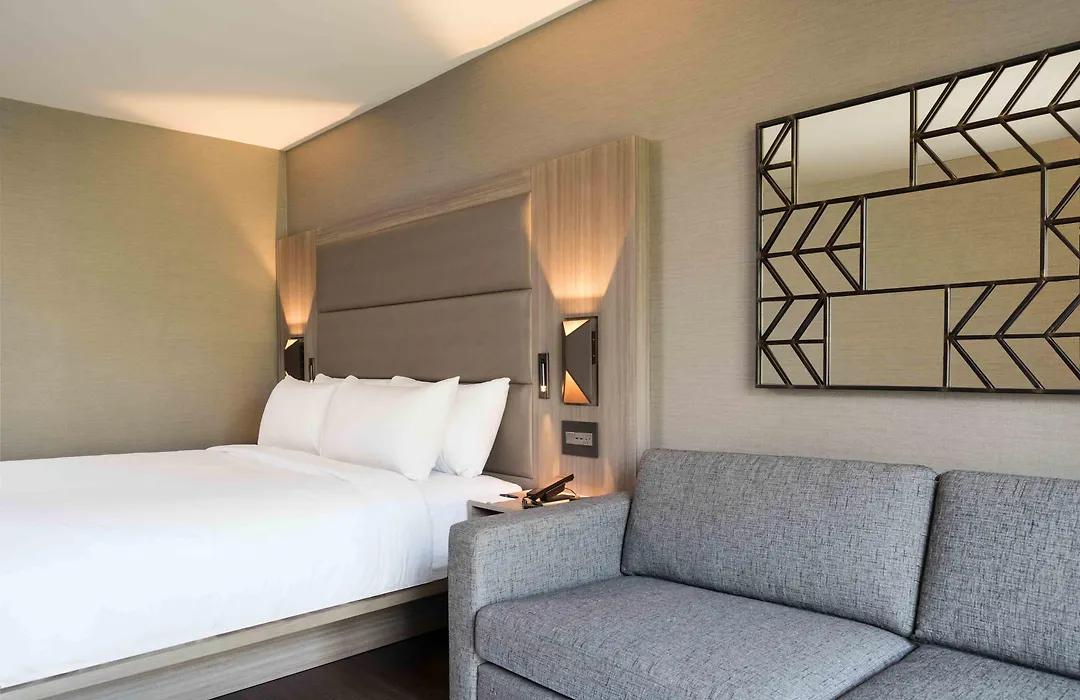 Ac Hotel By Marriott Boston Cleveland Circle-1