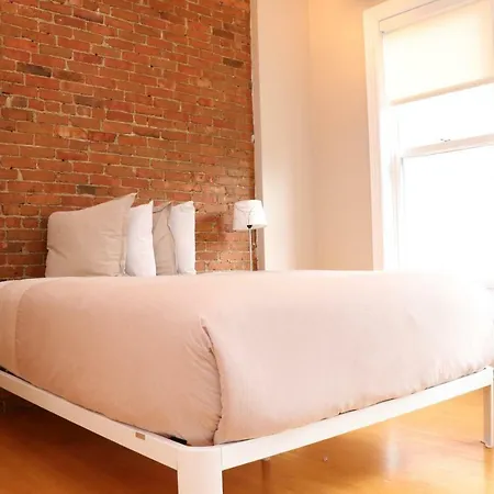 Charming Studio In Boston Brownstone, #6-2